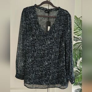 Nwt Yesta Netherlands Green/Black Relaxed Blouse with Long Sleeves